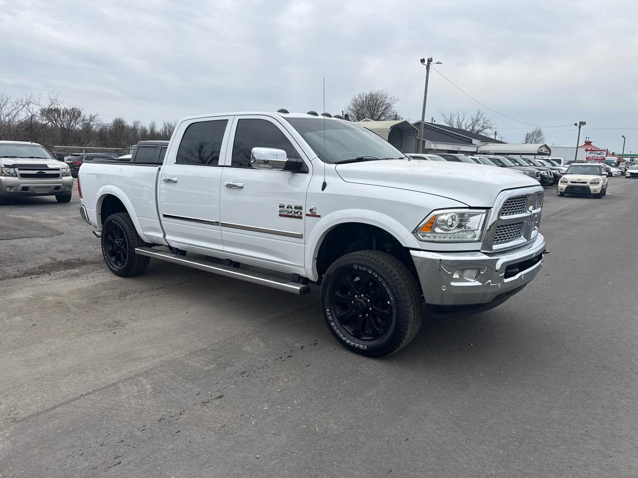 RAM 2500 Laramie Crew Cab SWB 4WD 2016