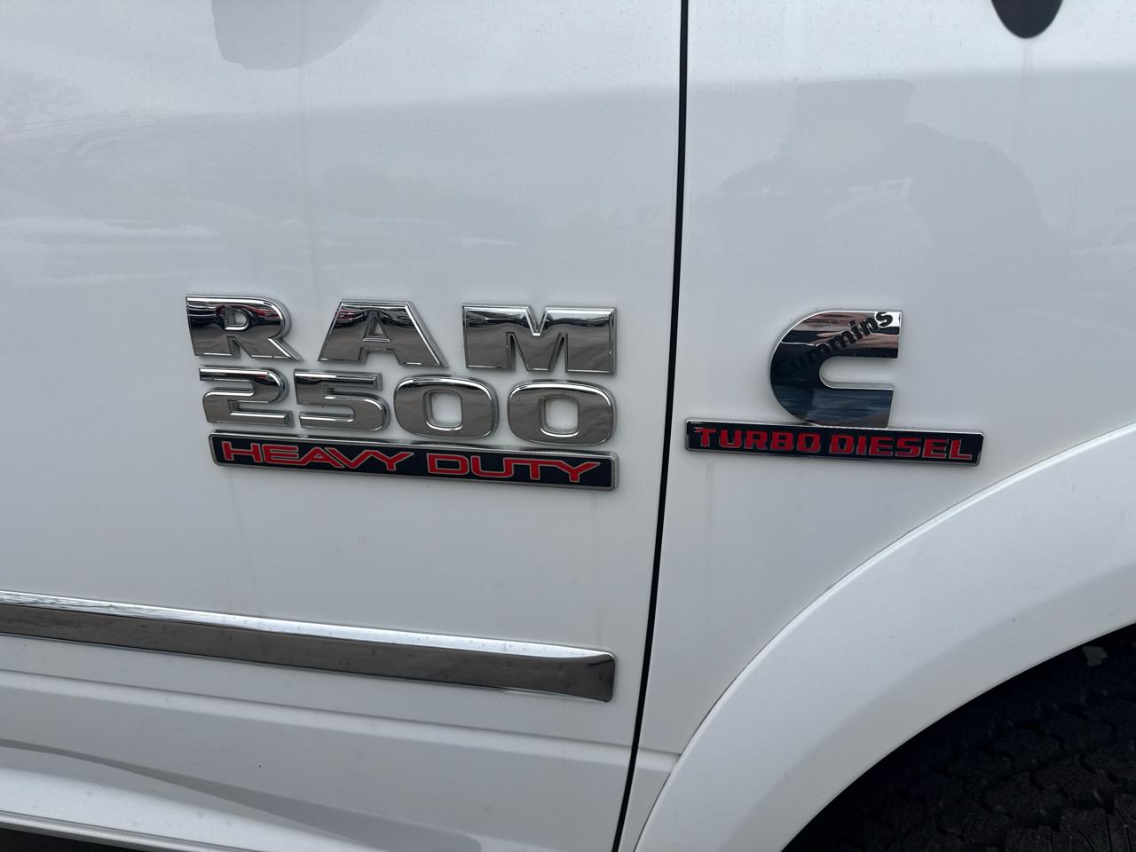 RAM 2500 Laramie Crew Cab SWB 4WD 2016