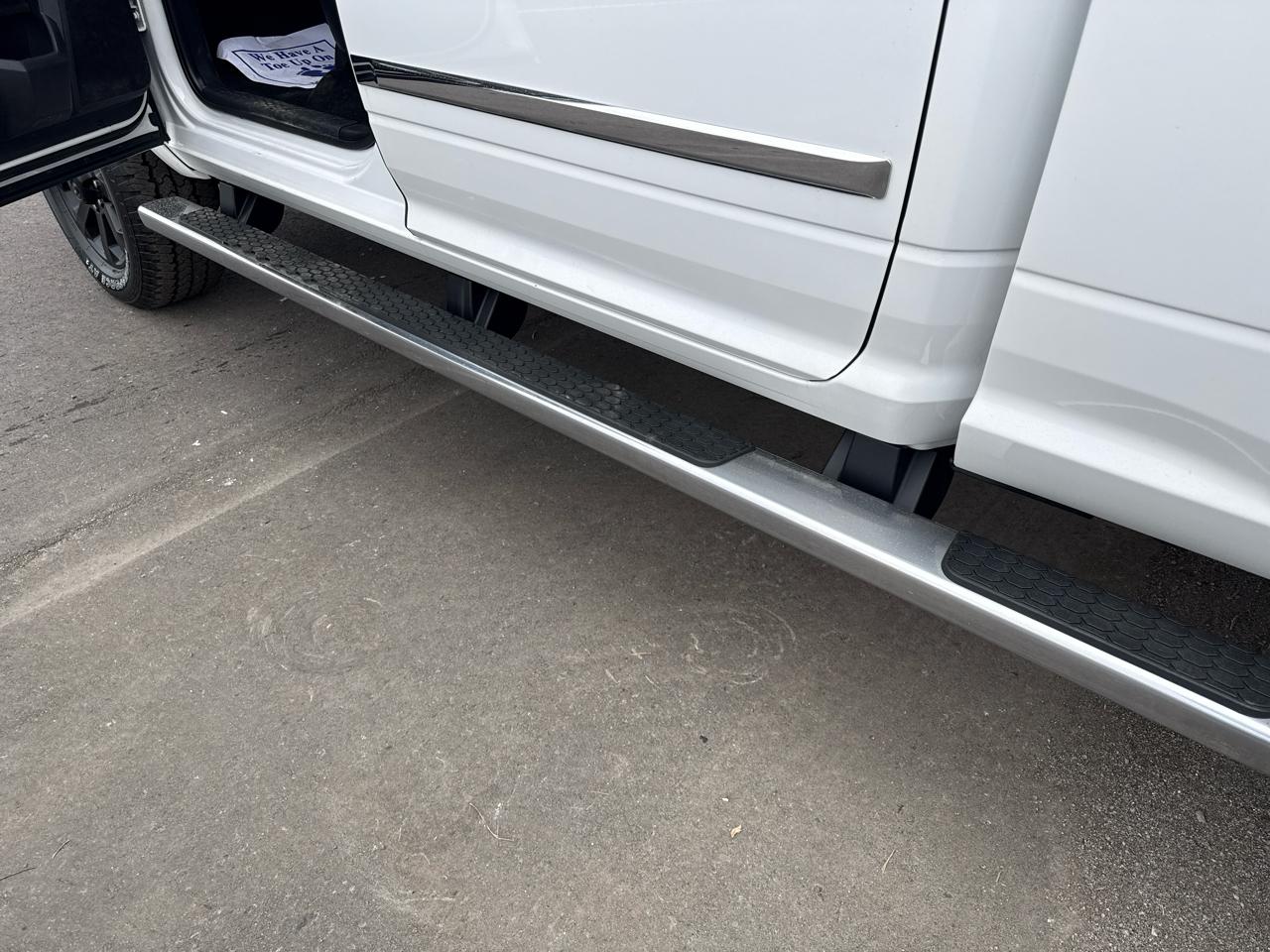 RAM 2500 Laramie Crew Cab SWB 4WD 2016