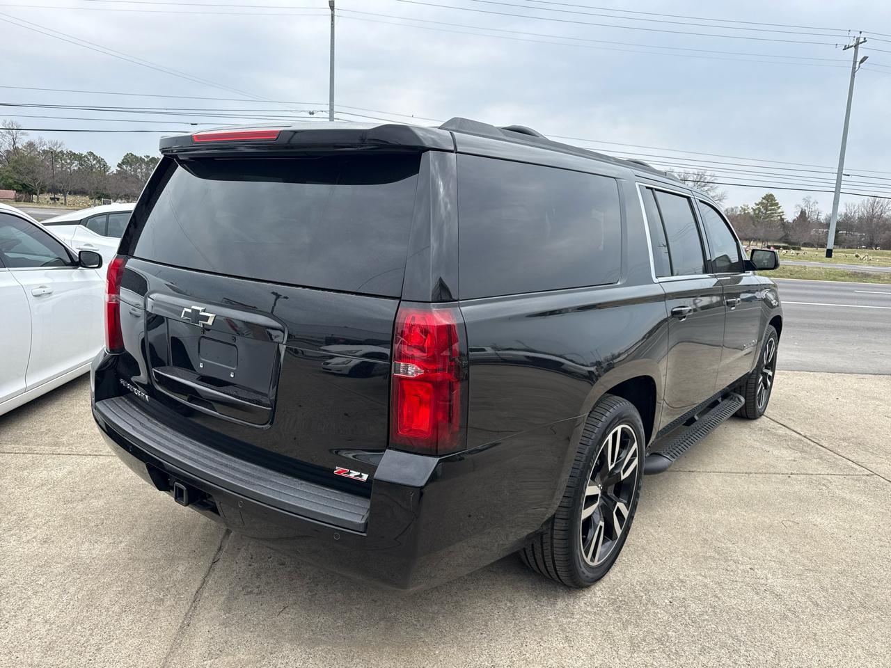 Chevrolet Suburban LT 4WD 2018