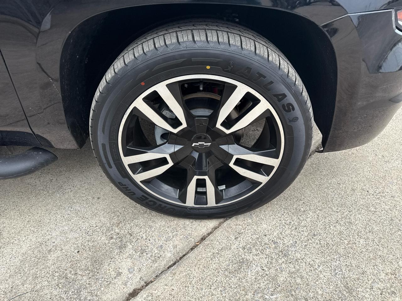 Chevrolet Suburban LT 4WD 2018