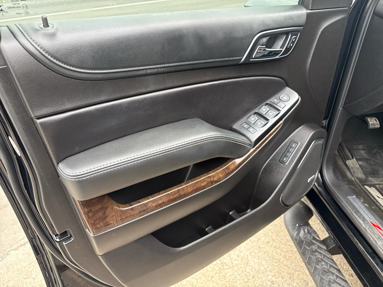 Chevrolet Suburban LT 4WD 2018