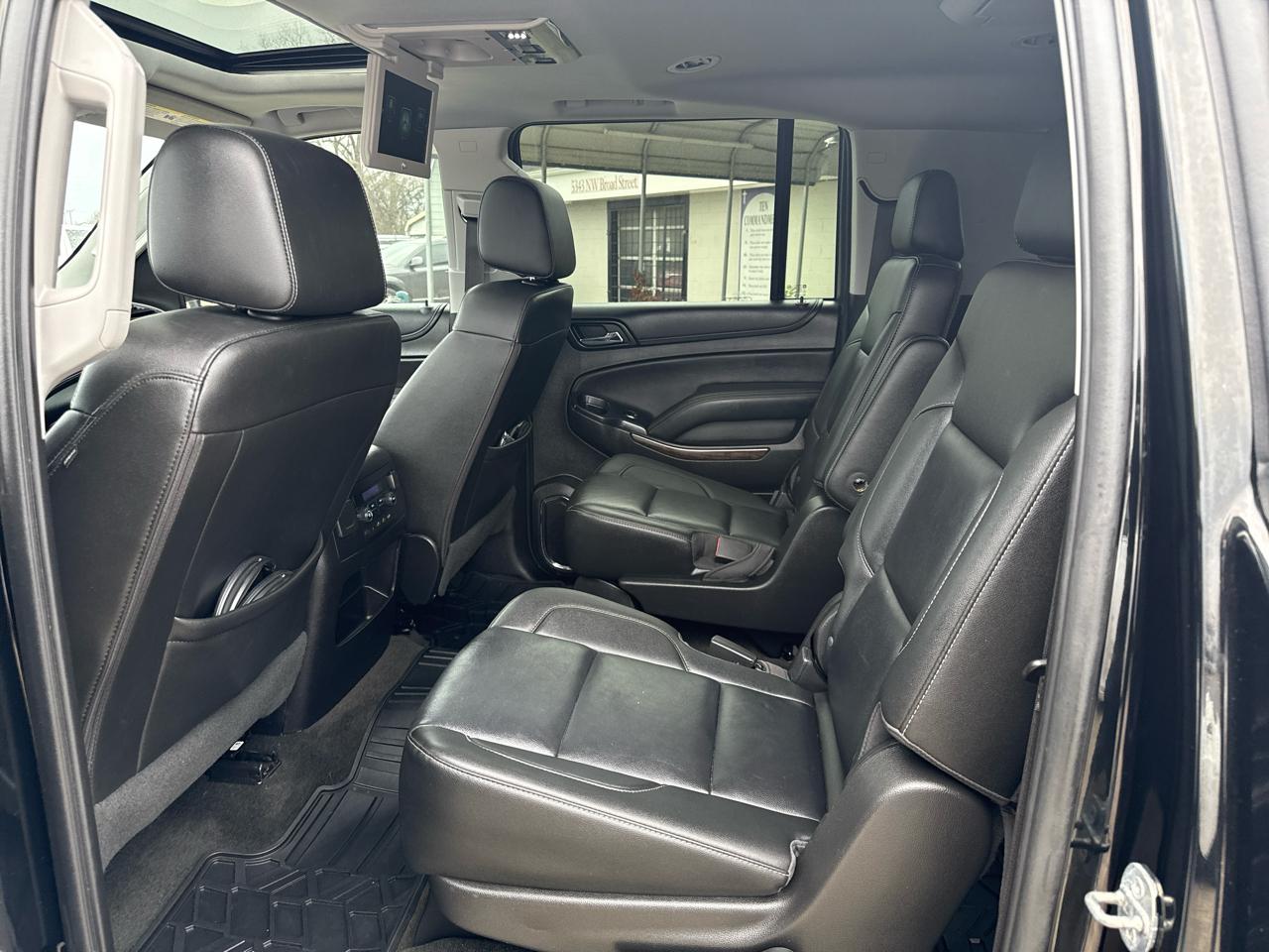 Chevrolet Suburban LT 4WD 2018