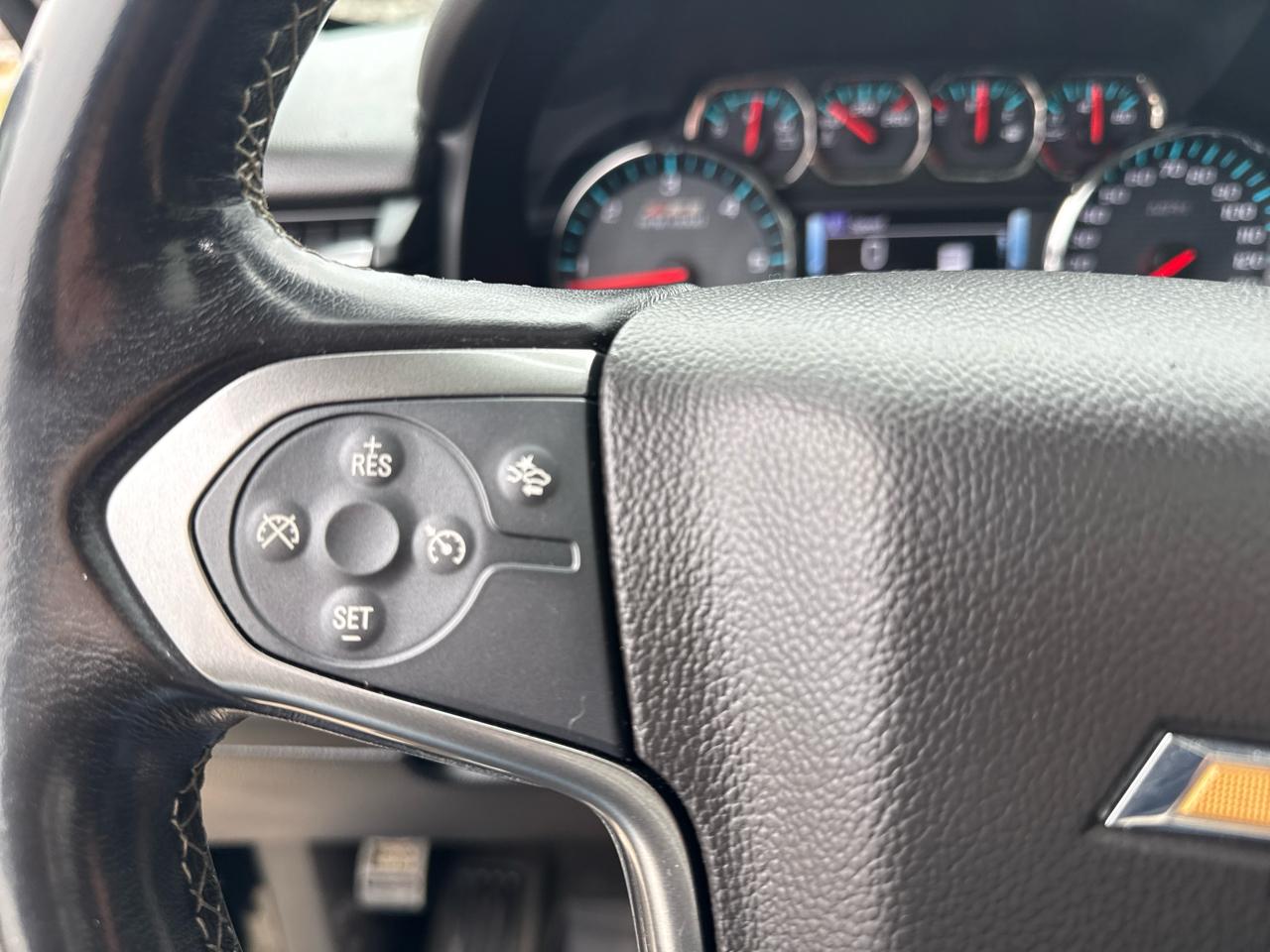 Chevrolet Suburban LT 4WD 2018