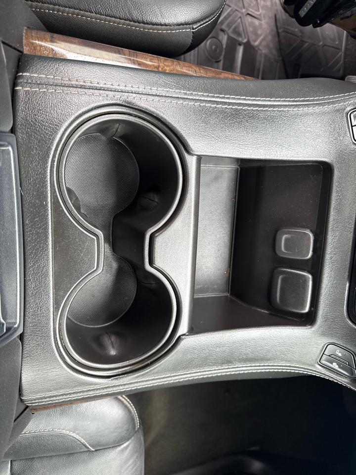 Chevrolet Suburban LT 4WD 2018