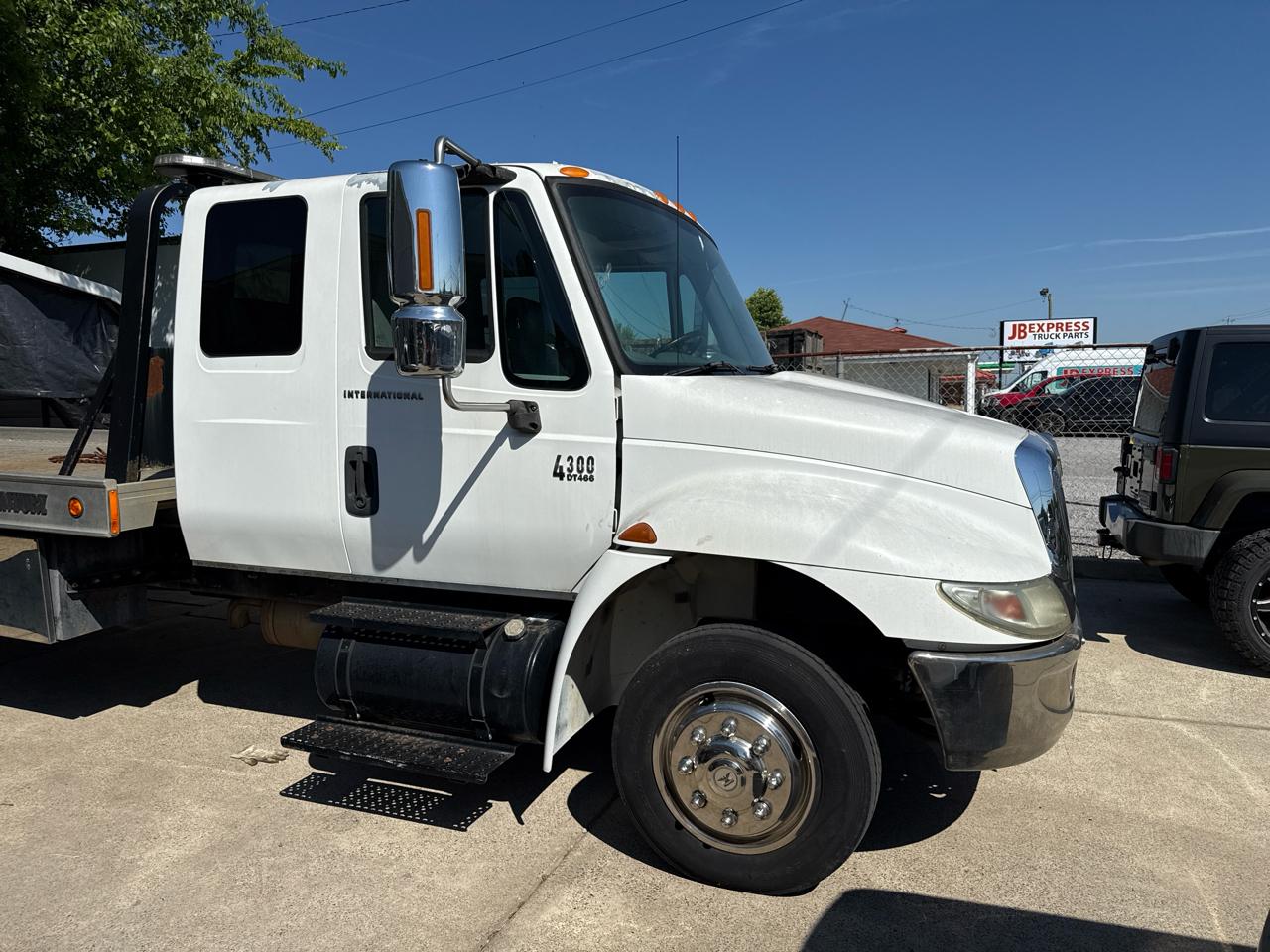 International 4300  2003