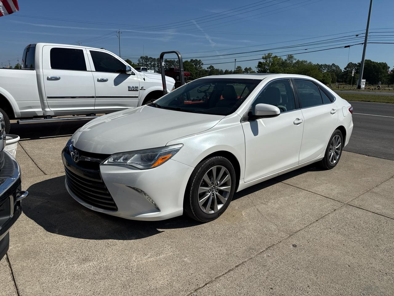 Toyota Camry XLE V6 2016