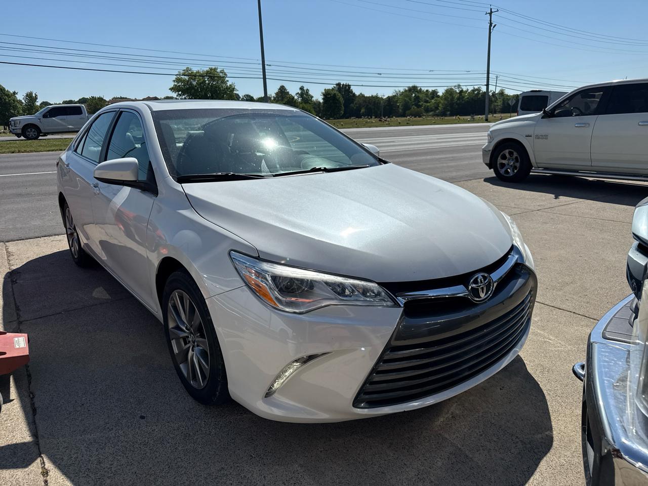Toyota Camry XLE V6 2016