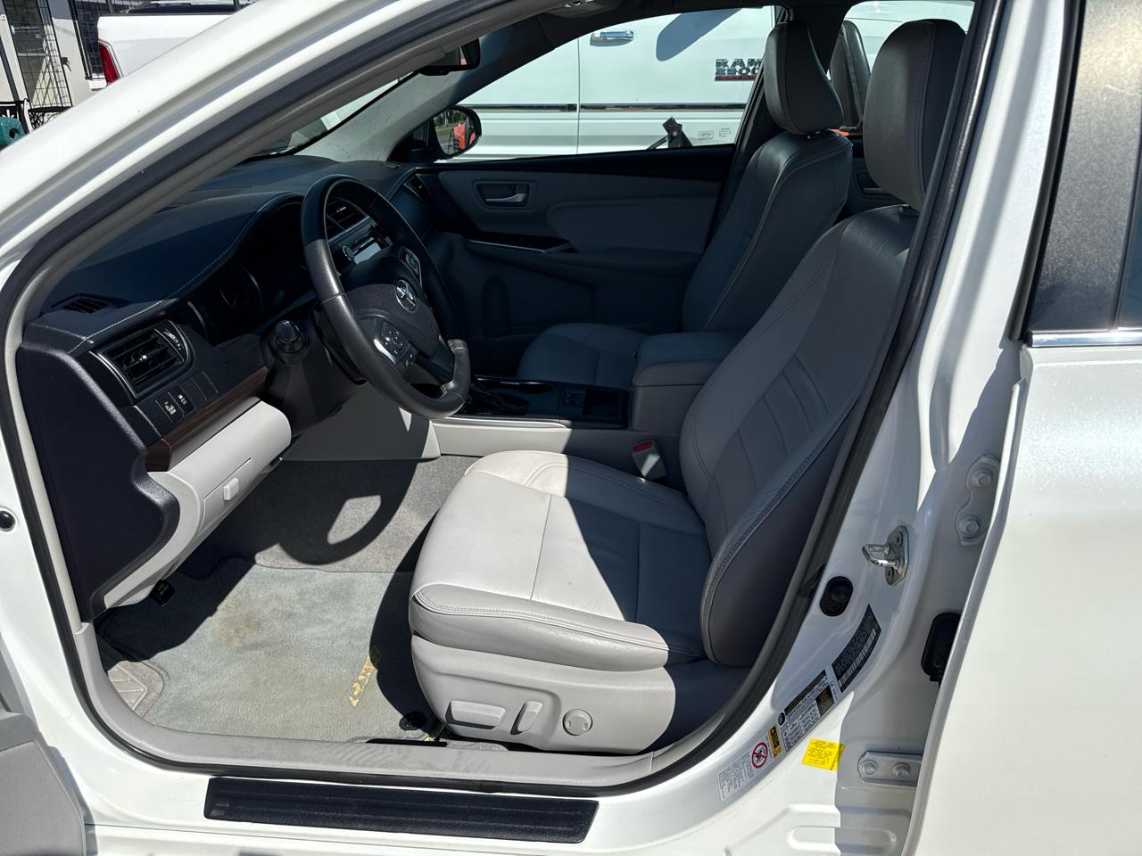Toyota Camry XLE V6 2016