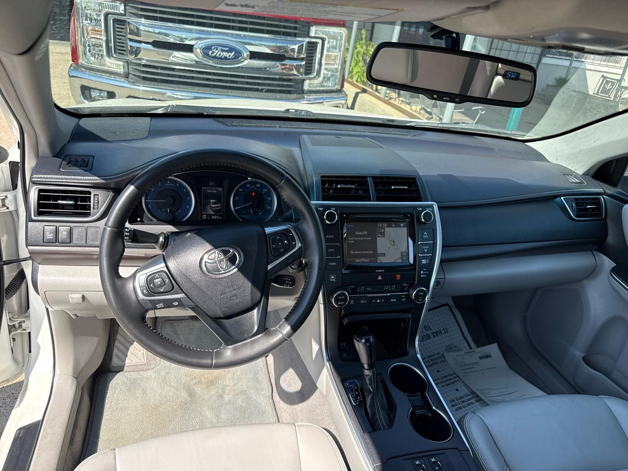 Toyota Camry XLE V6 2016
