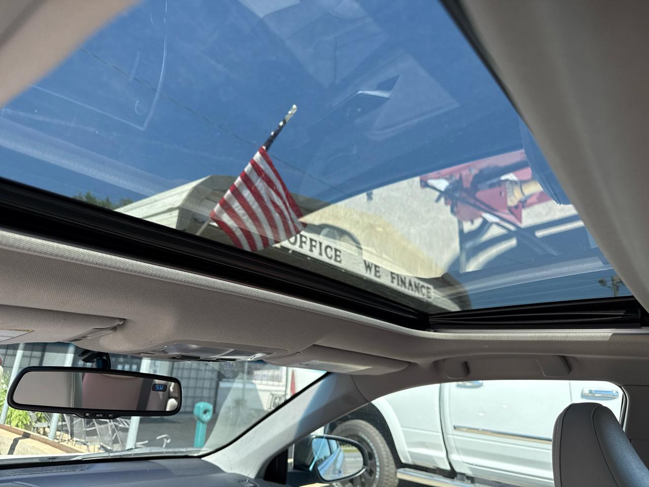 Toyota Camry XLE V6 2016