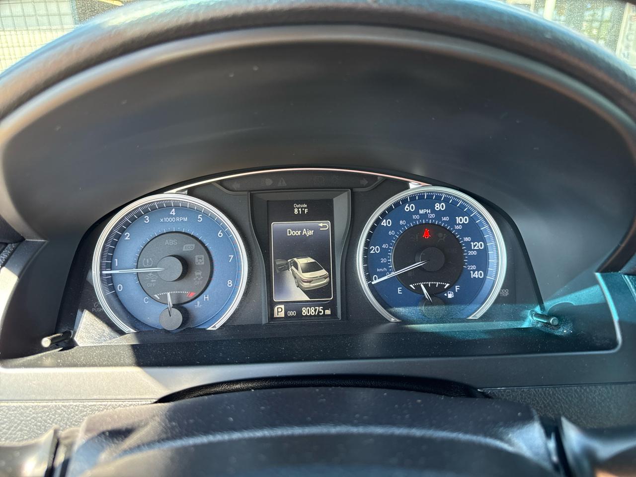 Toyota Camry XLE V6 2016