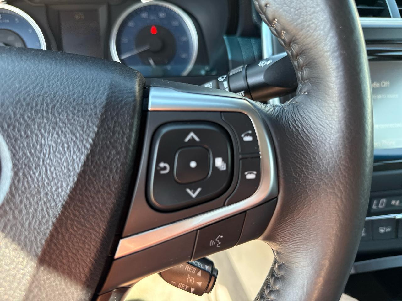 Toyota Camry XLE V6 2016