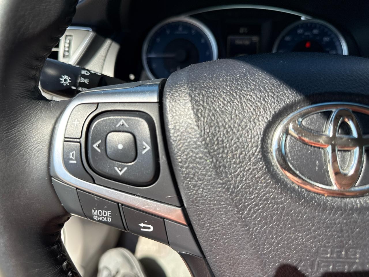 Toyota Camry XLE V6 2016