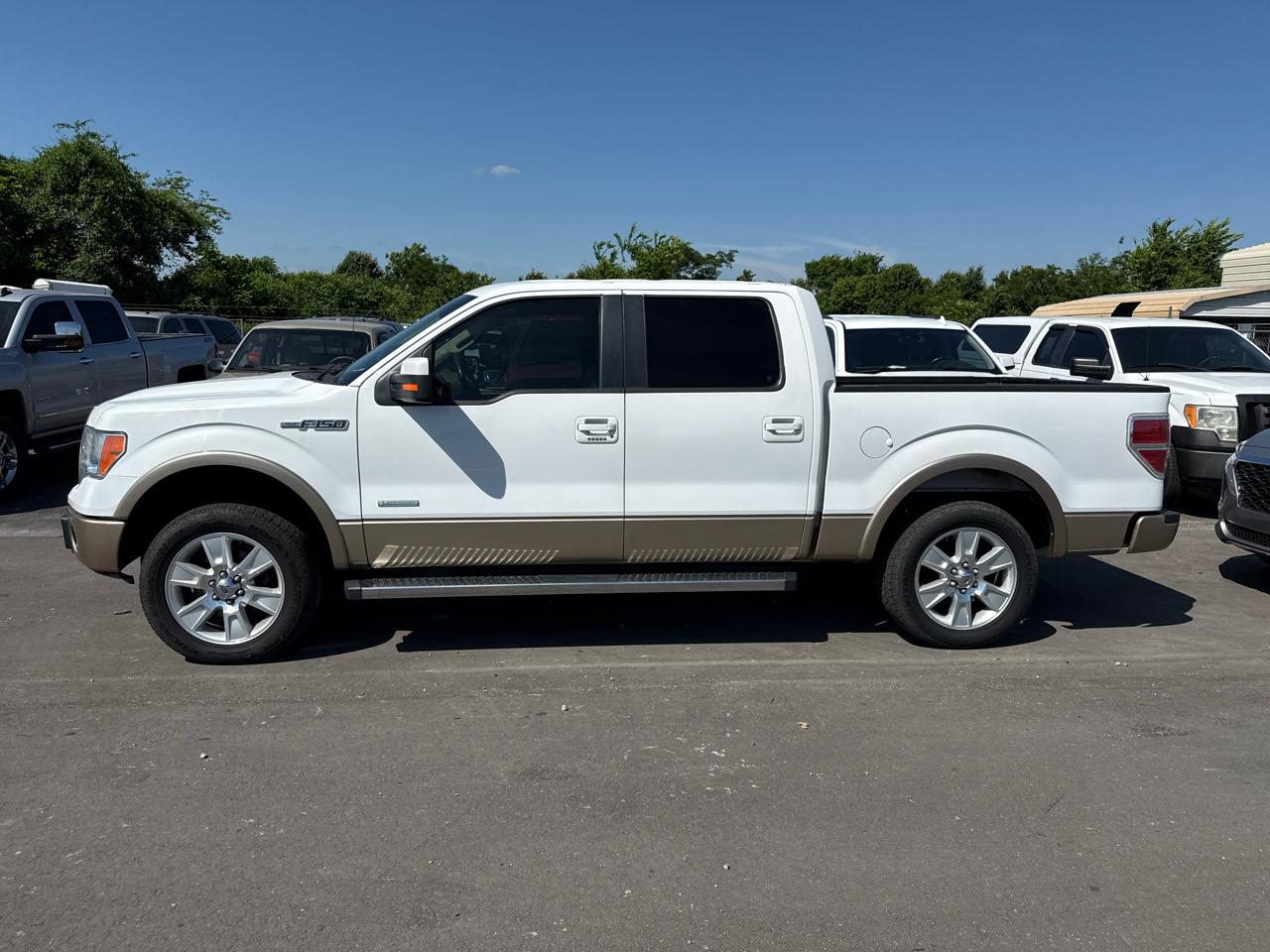 Ford F-150 2WD Supercab 133" Lariat 2013