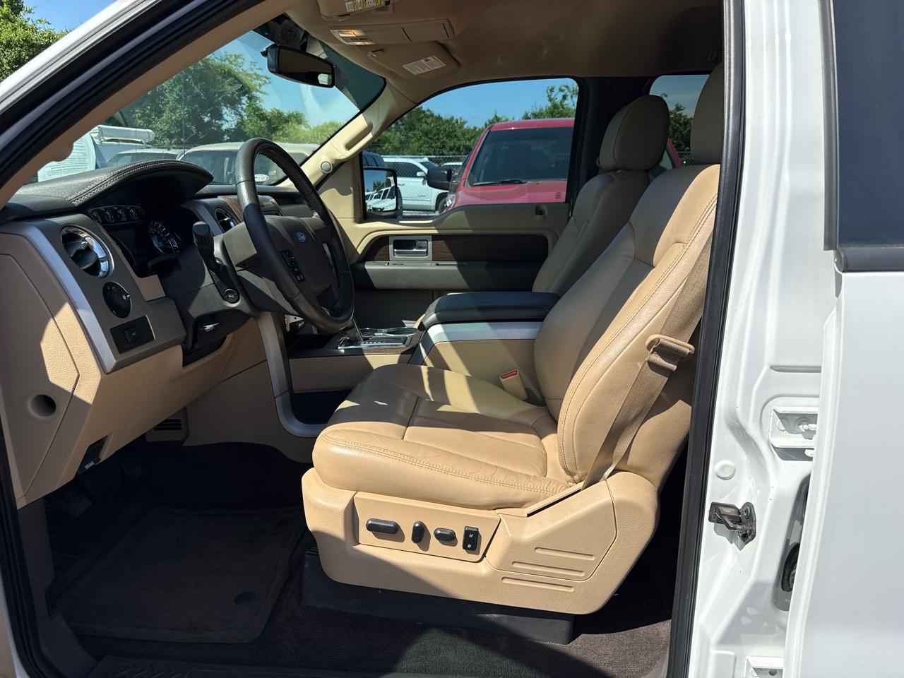 Ford F-150 2WD Supercab 133" Lariat 2013