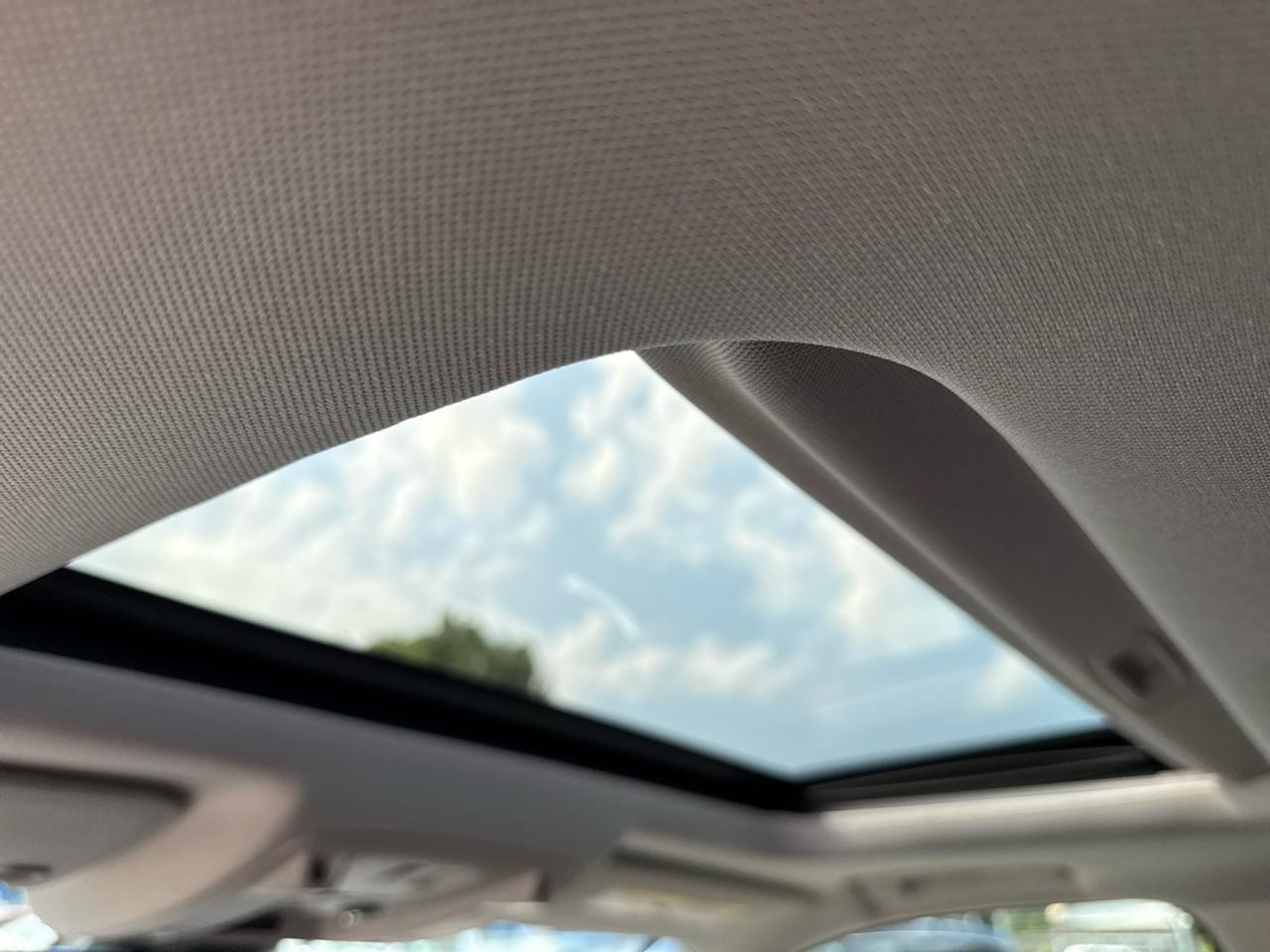 GMC Yukon XL Denali 4WD 2019