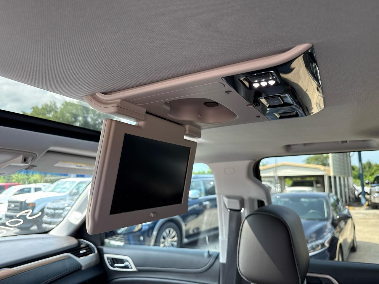 GMC Yukon XL Denali 4WD 2019