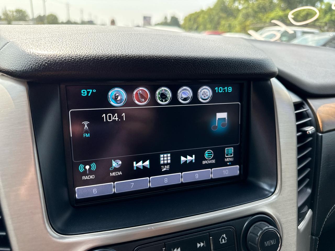 GMC Yukon XL Denali 4WD 2019