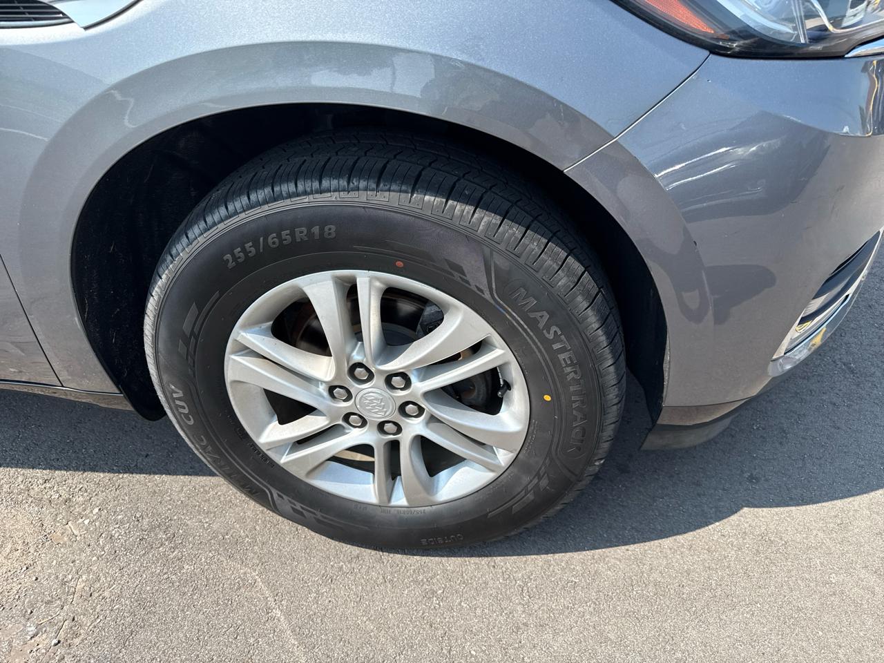 Buick Enclave Essence FWD 2018