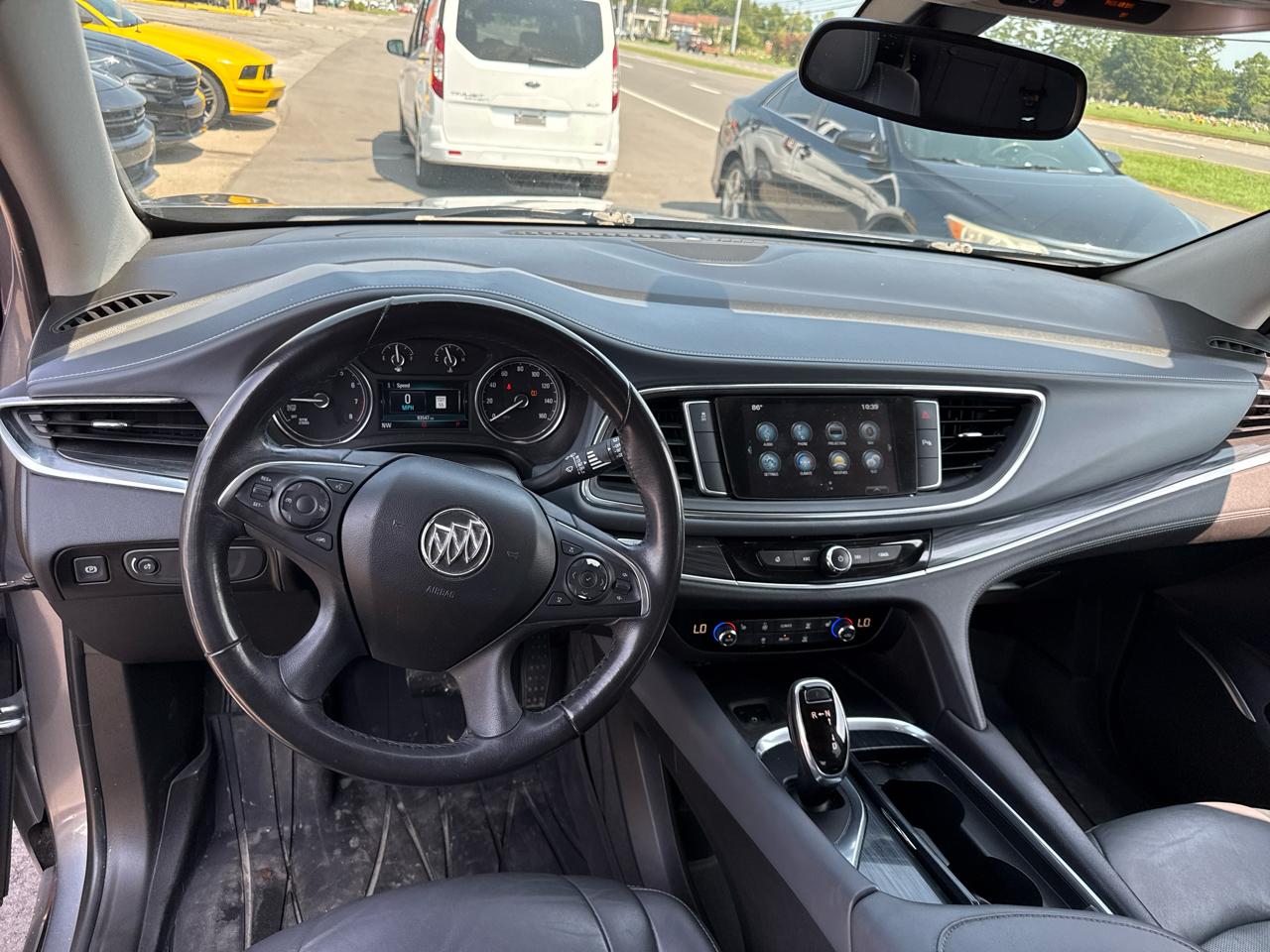 Buick Enclave Essence FWD 2018