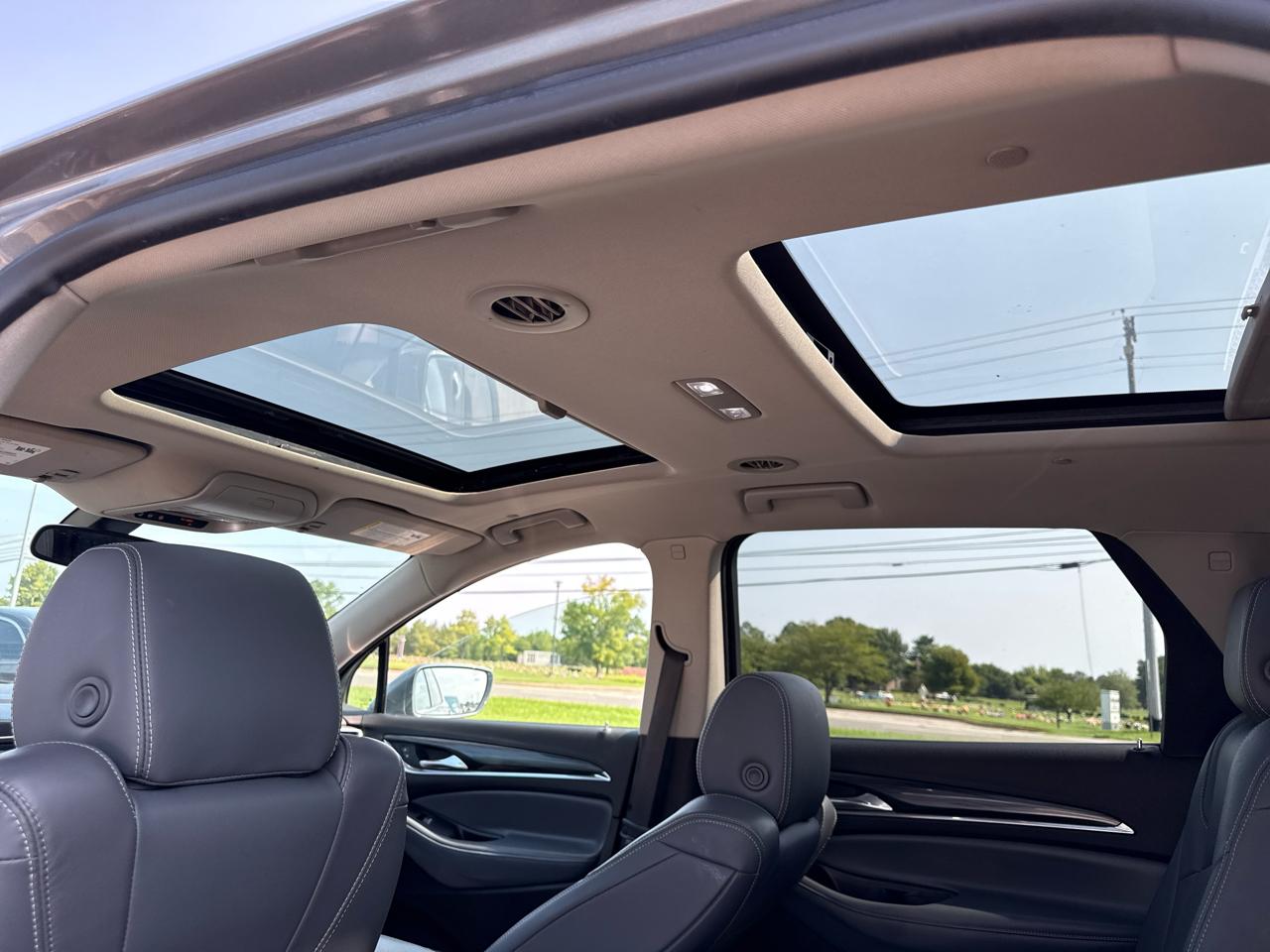 Buick Enclave Essence FWD 2018