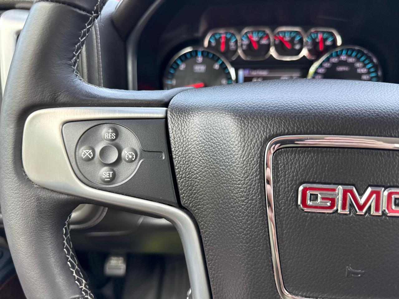 GMC Sierra 1500 2WD Crew Cab 143.5" SLT 2018
