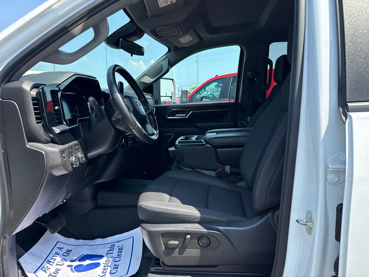 Chevrolet Silverado 2500HD 4WD Crew Cab 153" LT 2024