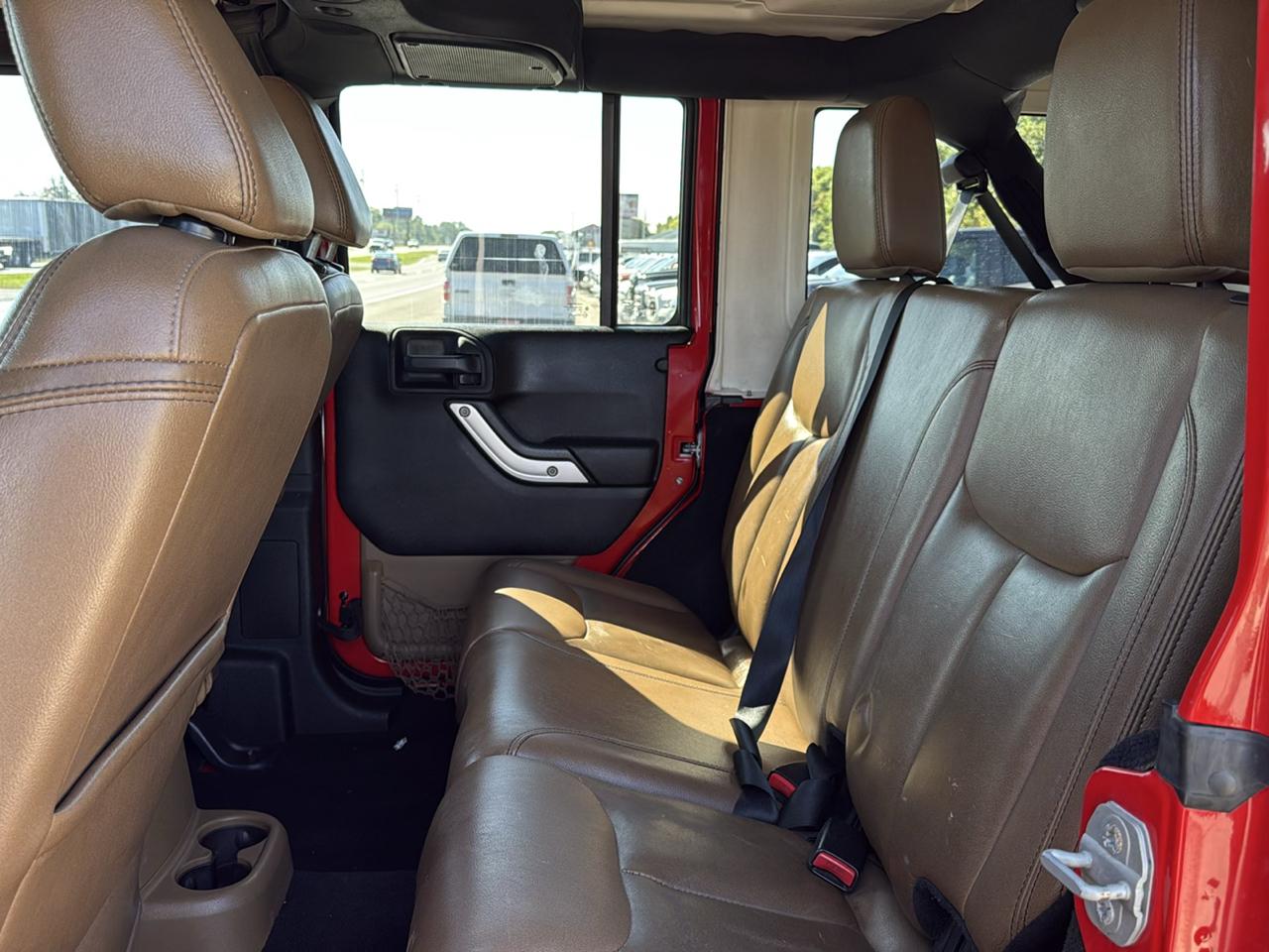 Jeep Wrangler Unlimited Sahara 4WD 2015