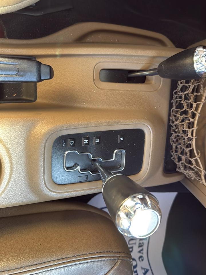 Jeep Wrangler Unlimited Sahara 4WD 2015