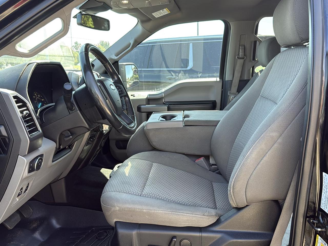 Ford F-150 4WD SuperCab 133" XLT 2019