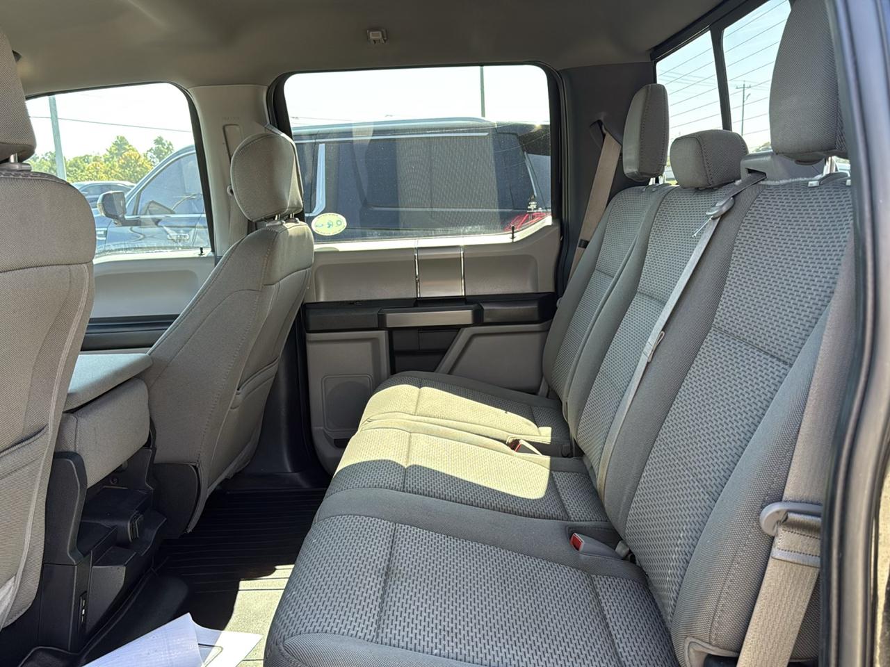 Ford F-150 4WD SuperCab 133" XLT 2019
