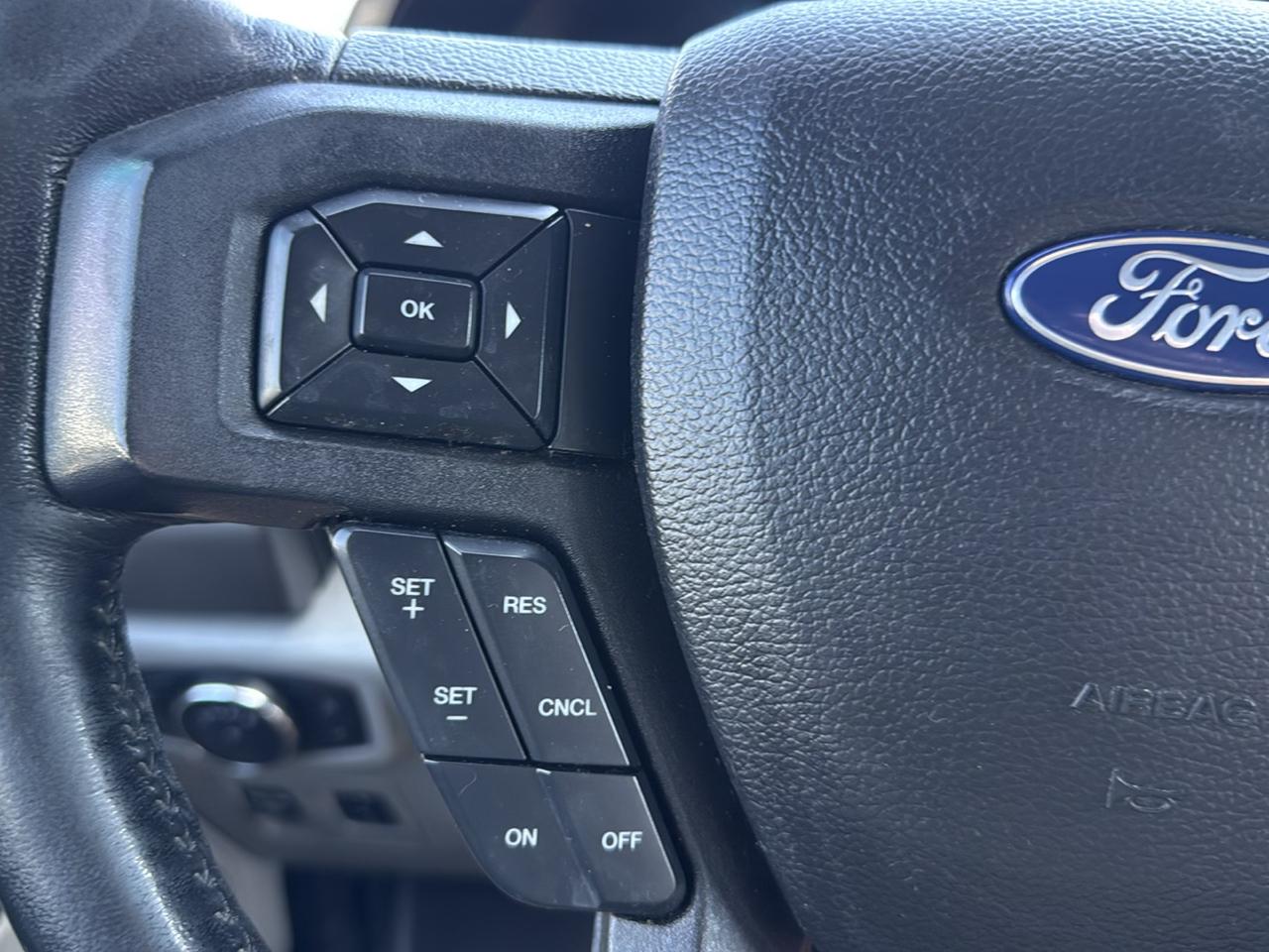 Ford F-150 4WD SuperCab 133" XLT 2019