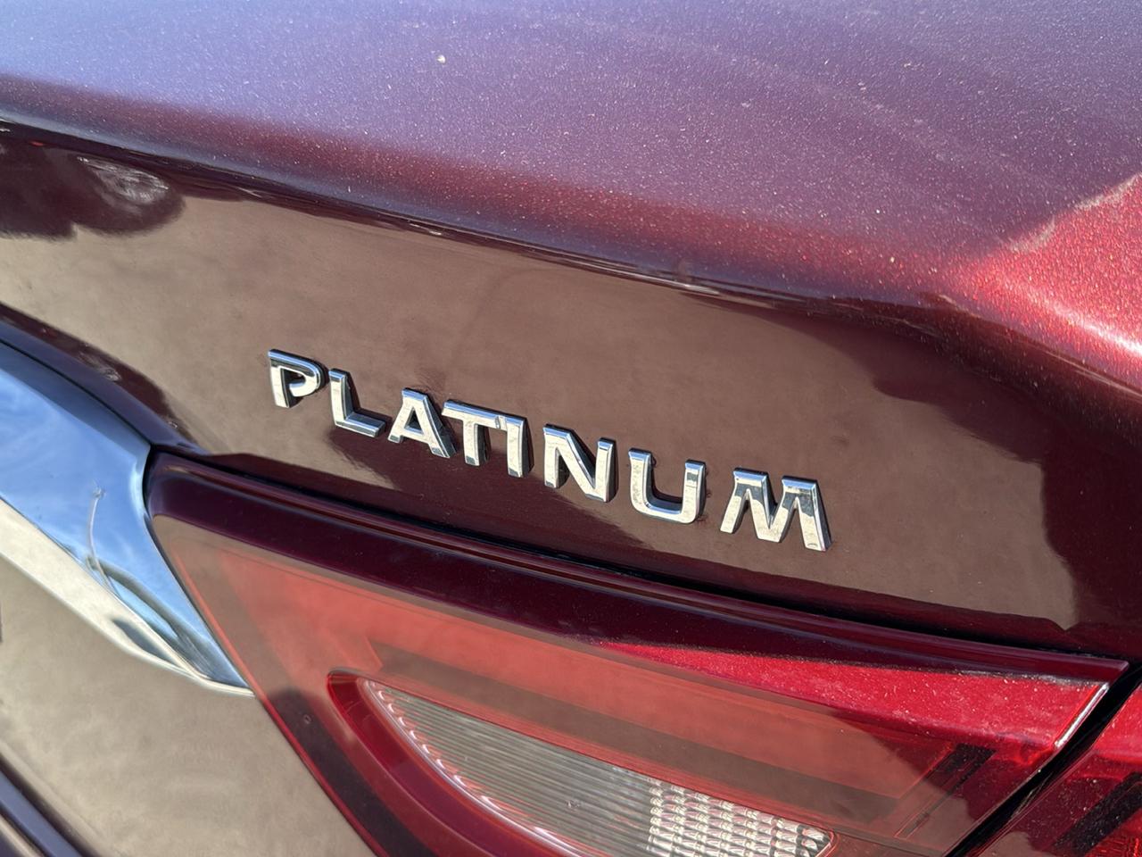 Nissan Maxima 4dr Sdn 3.5 Platinum 2016