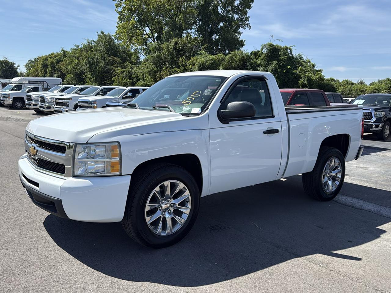 Chevrolet Silverado 1500 2WD Reg Cab 126" Work Truck 2012