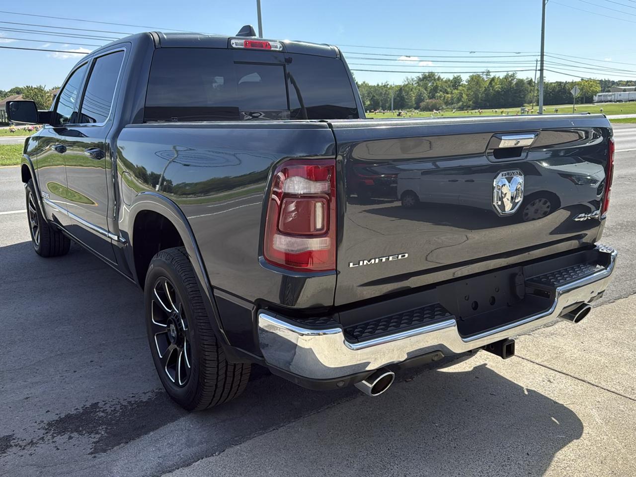 RAM 1500 Limited Crew Cab SWB 4WD 2019