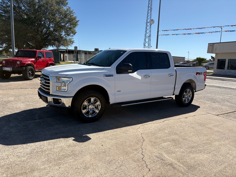 Ford F-150 XLT SuperCrew 6.5-ft. Bed 4WD 2017 Ford F-150 XLT SuperCrew 6.5-ft. Bed 4WD 2017