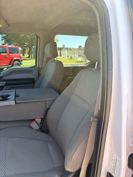 Ford F-150 XLT SuperCrew 6.5-ft. Bed 4WD 2017 Ford F-150 XLT SuperCrew 6.5-ft. Bed 4WD 2017