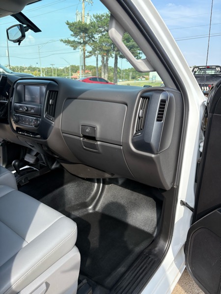 Chevrolet Silverado 1500 4WD Reg Cab 119.0" Work Truck 2018 Chevrolet Silverado 1500 4WD Reg Cab 119.0" Work Truck 2018
