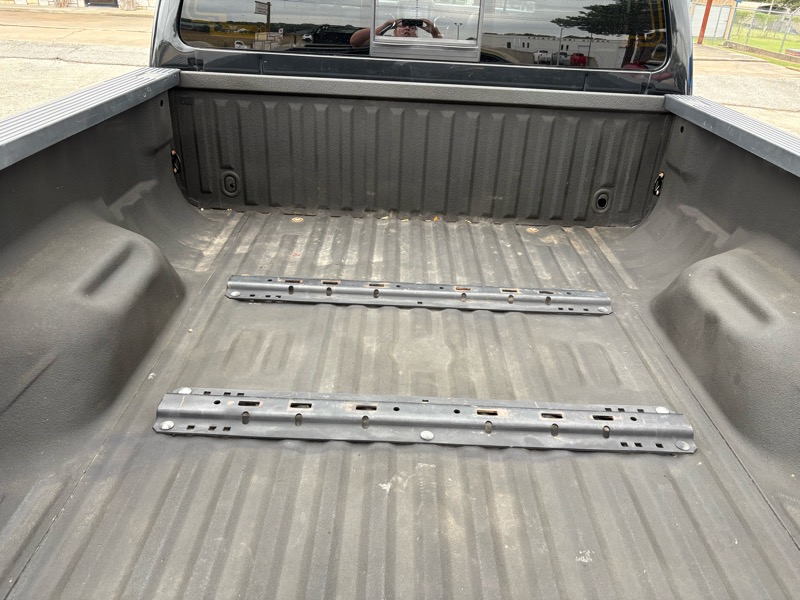 Ford F-250 SD Lariat Crew Cab 4WD 2015 Ford F-250 SD Lariat Crew Cab 4WD 2015