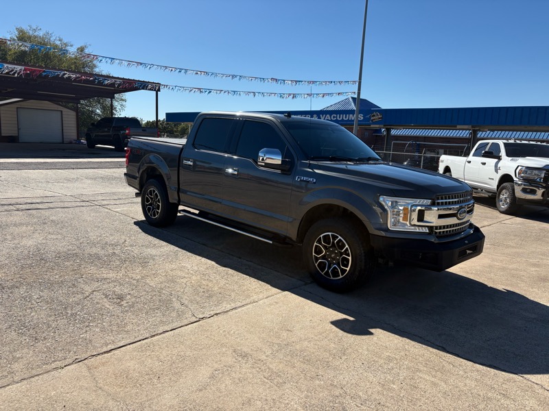 Ford F-150 XLT SuperCrew 5.5-ft. Bed 4WD 2019 Ford F-150 XLT SuperCrew 5.5-ft. Bed 4WD 2019