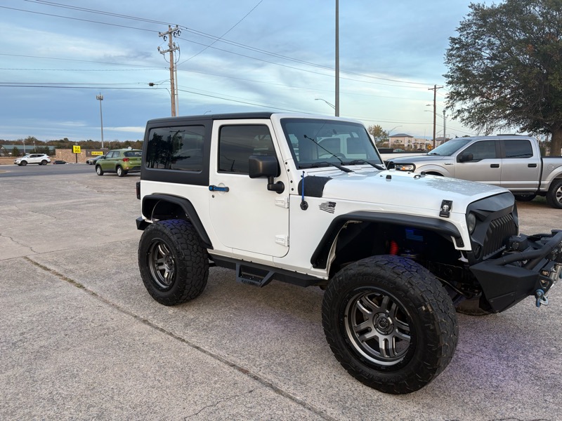 2016 Jeep Wrangler Sport photo 2