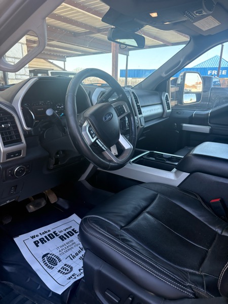 Ford F-350 SD Lariat Crew Cab 4WD DRW 2020