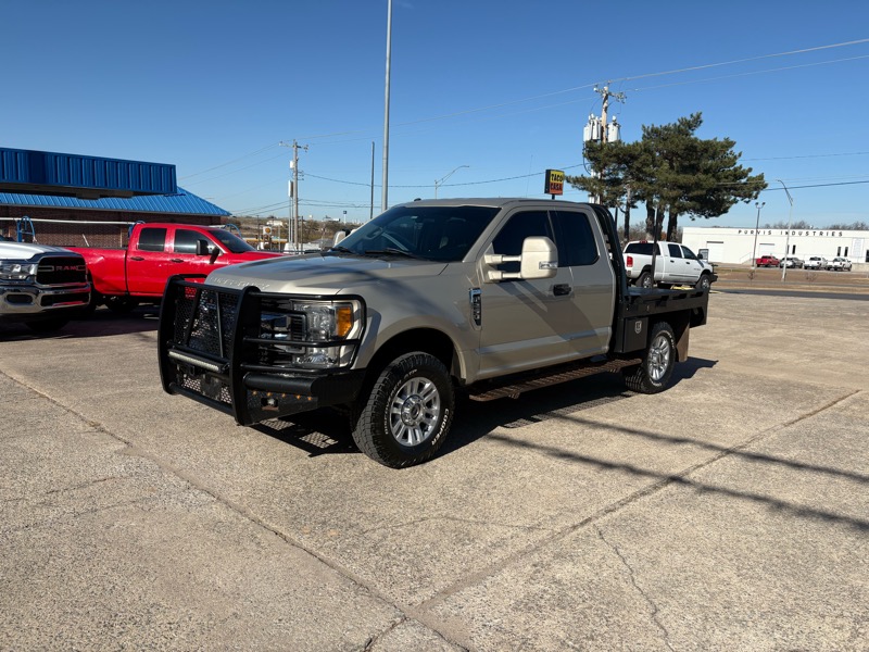 2017 Ford F-250 SD XLT SuperCab Long Bed 4WD