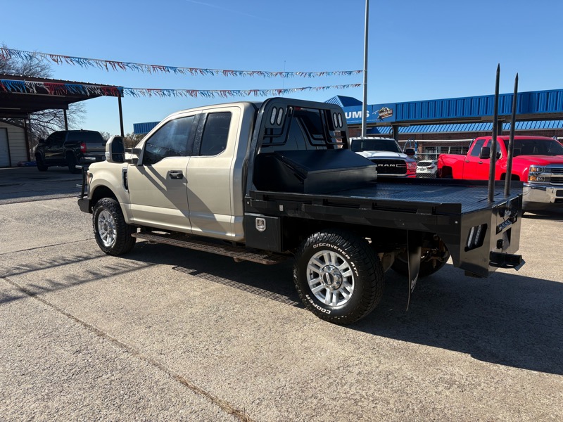 Ford F-250 SD XLT SuperCab Long Bed 4WD 2017