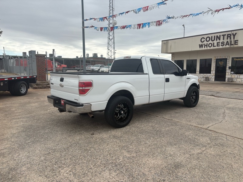 Ford F-150 2WD SuperCab 145" XL 2012