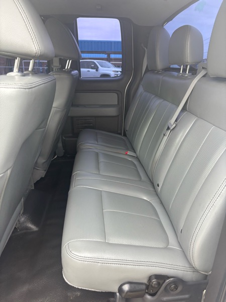 Ford F-150 2WD SuperCab 145" XL 2012