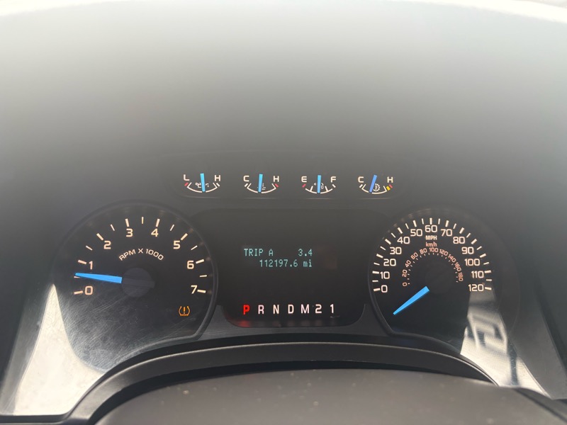 Ford F-150 2WD SuperCab 145" XL 2012