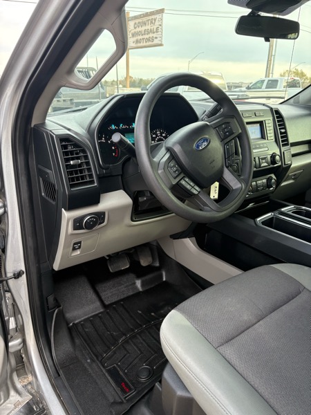 Ford F-150 4WD SuperCrew 139" XL 2020