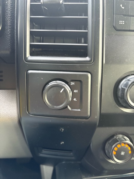 Ford F-150 4WD SuperCrew 139" XL 2020